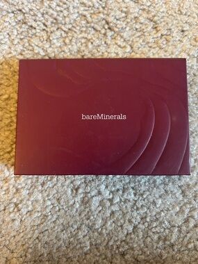 bareMinerals eyeshadow pallete in Gen Nudes